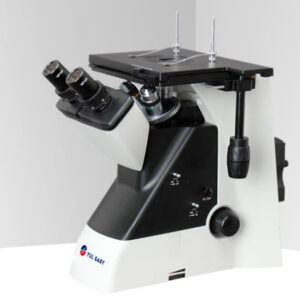 Microscope Métallurgique YG0670 // YG0671